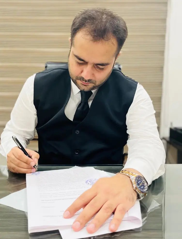Adv. Sumant Tuteja