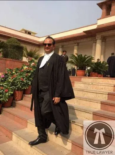Advocate Umesh Ohri And Accosiates